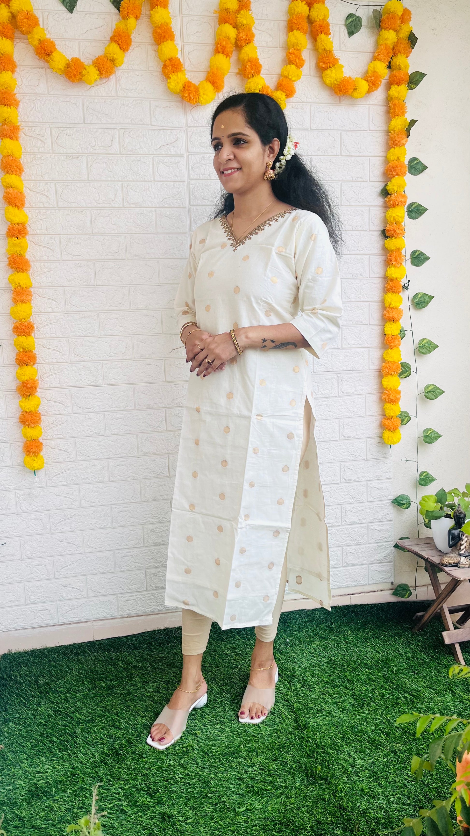 Kerala Kasavu Kurthi