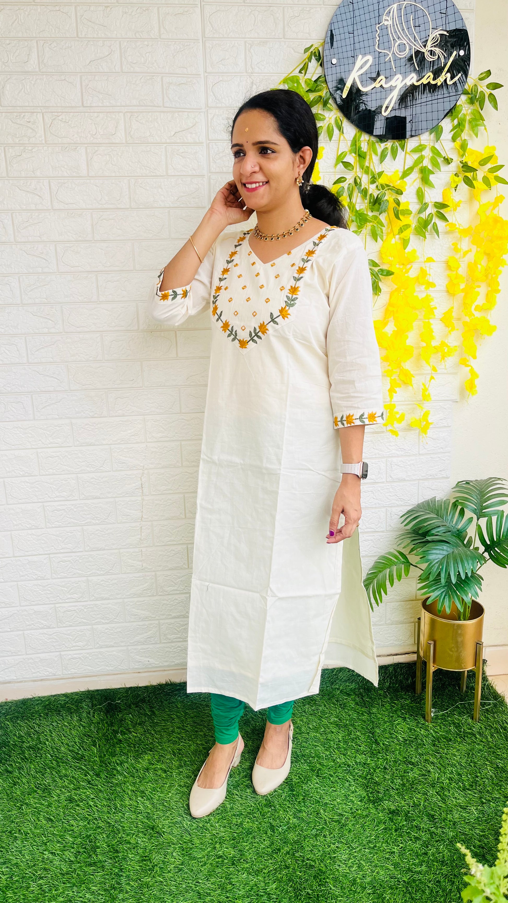 Kannikonna Slitted Cotton Kurti 730