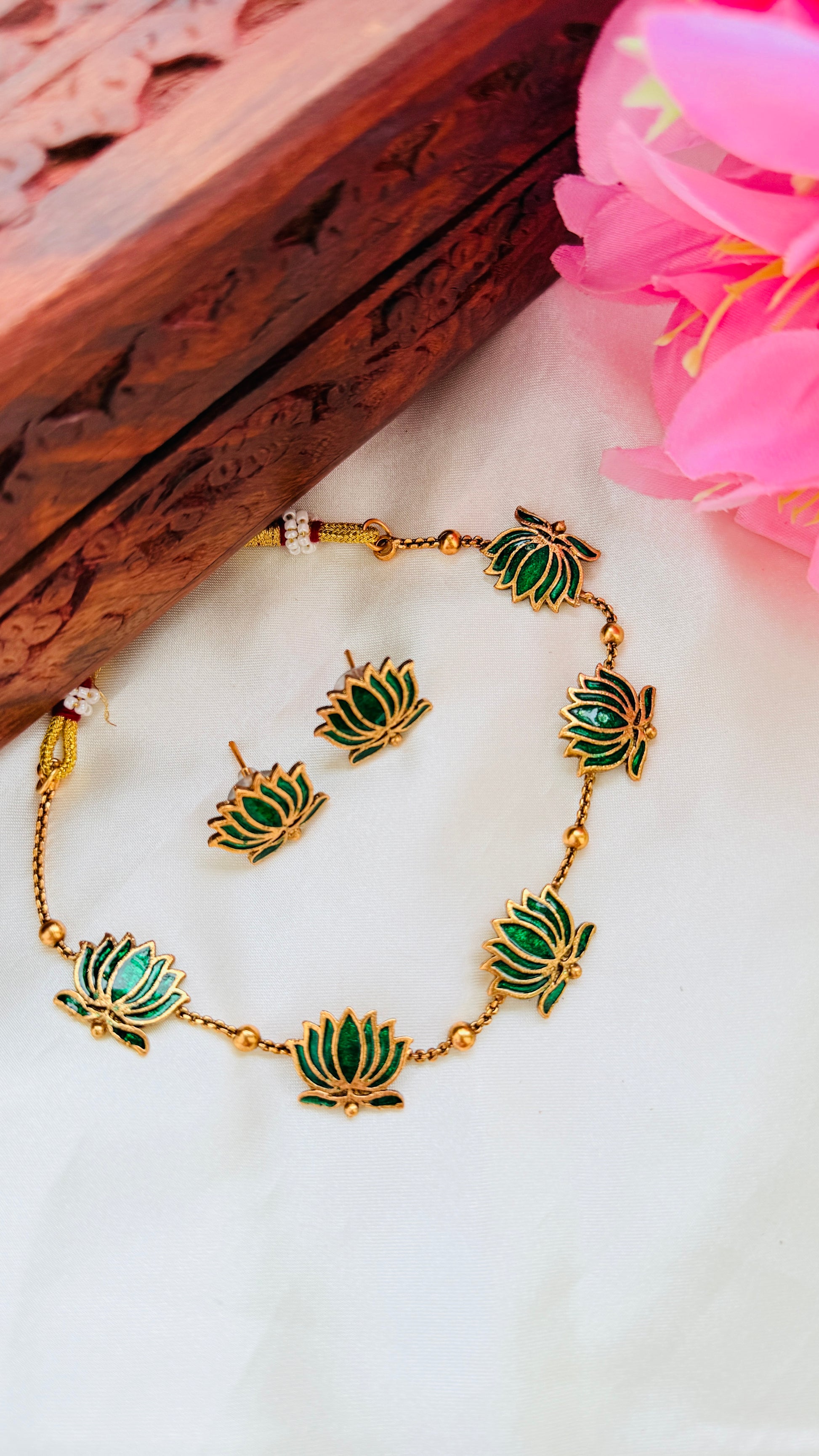 Padma Antique Necklace Green RJ178
