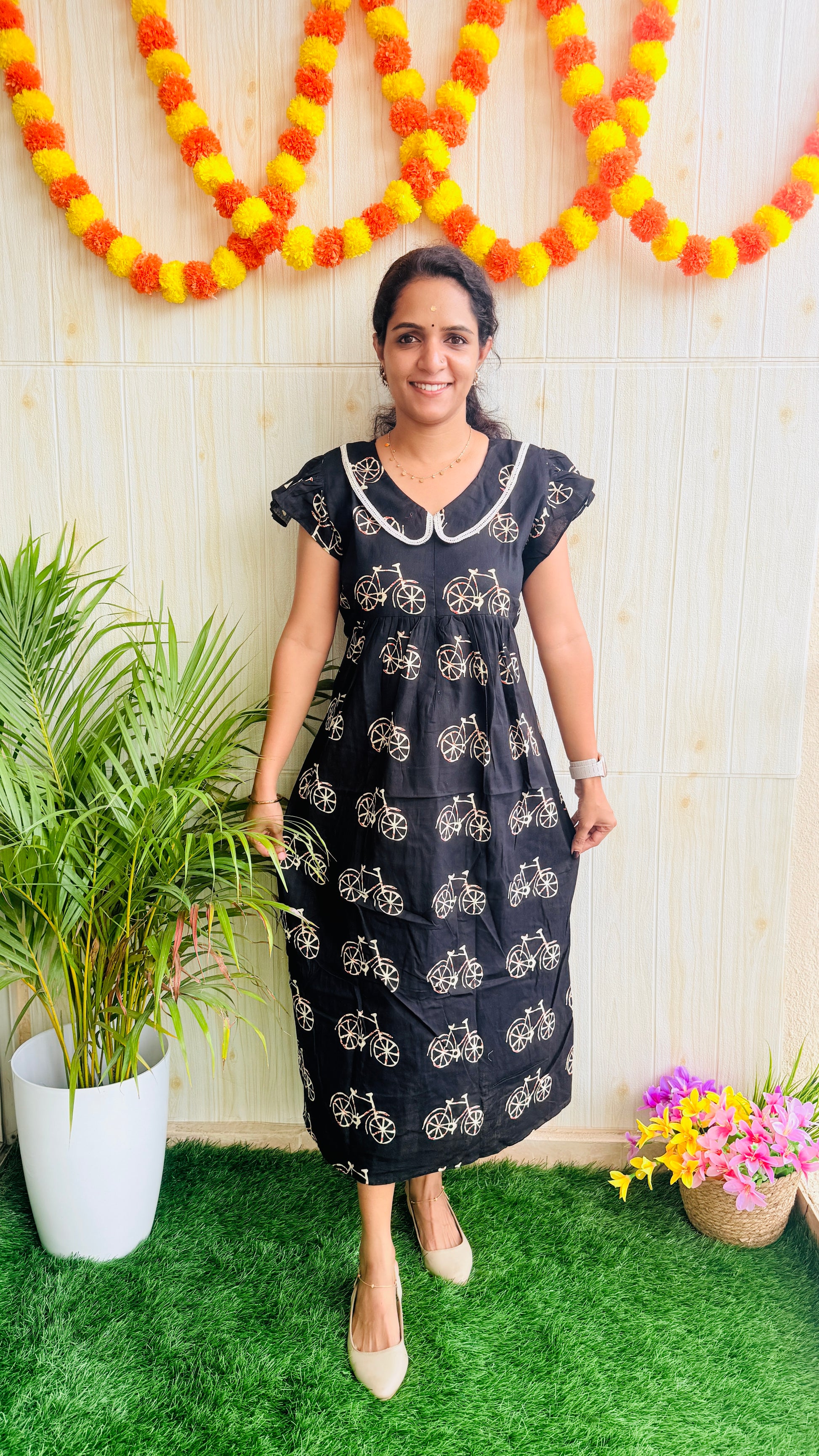 Feeding Wheelic Peter Pan Collar Cotton Frock RG979