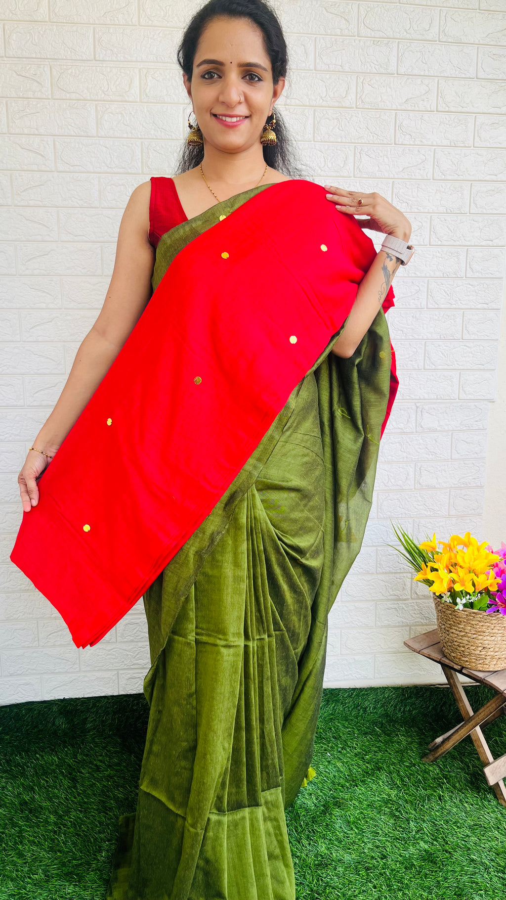 RG508 Mul Mul Cotton Coin Saree Red