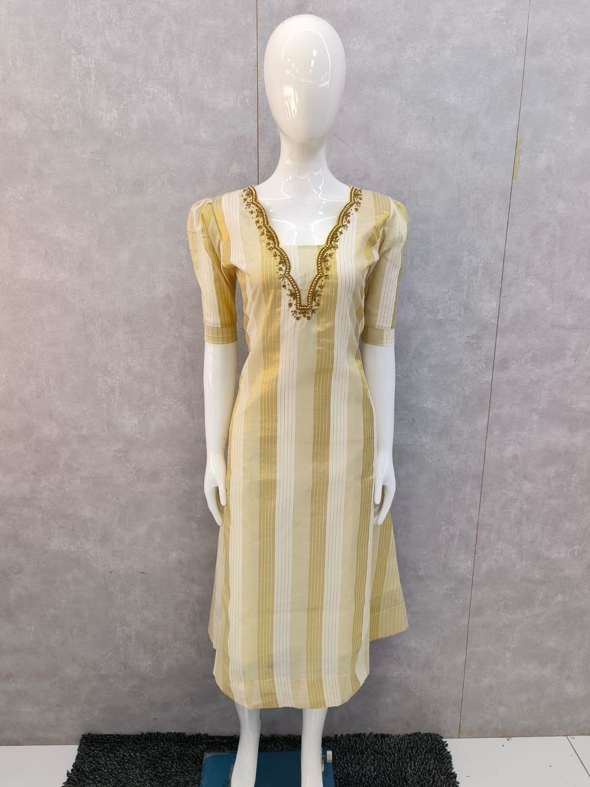 Priyam Onam Special Kurti RG983