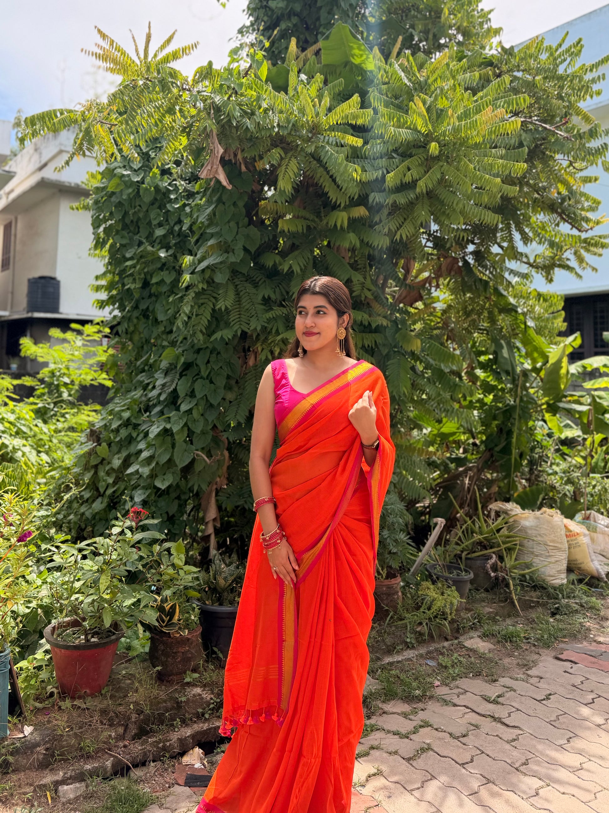 Niha Saree RG1003