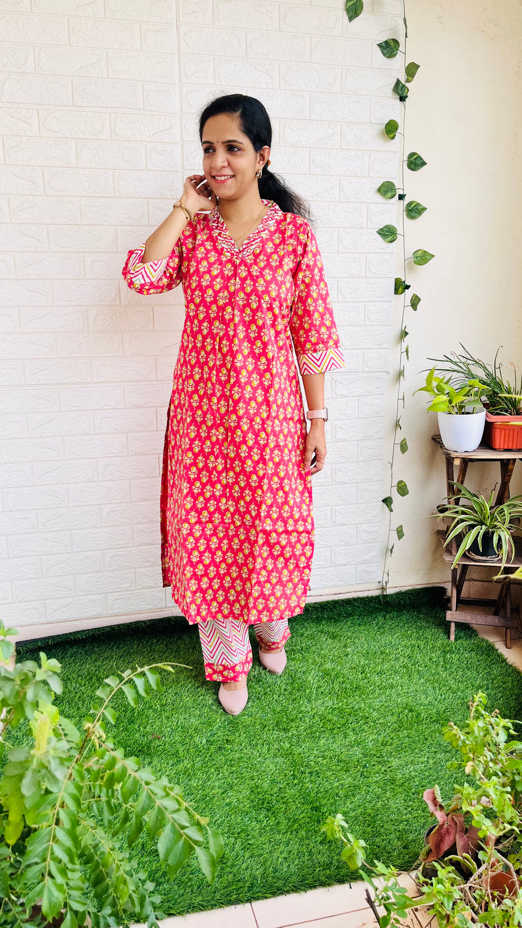 Cotton V Neck Kurta Pant Set RG341