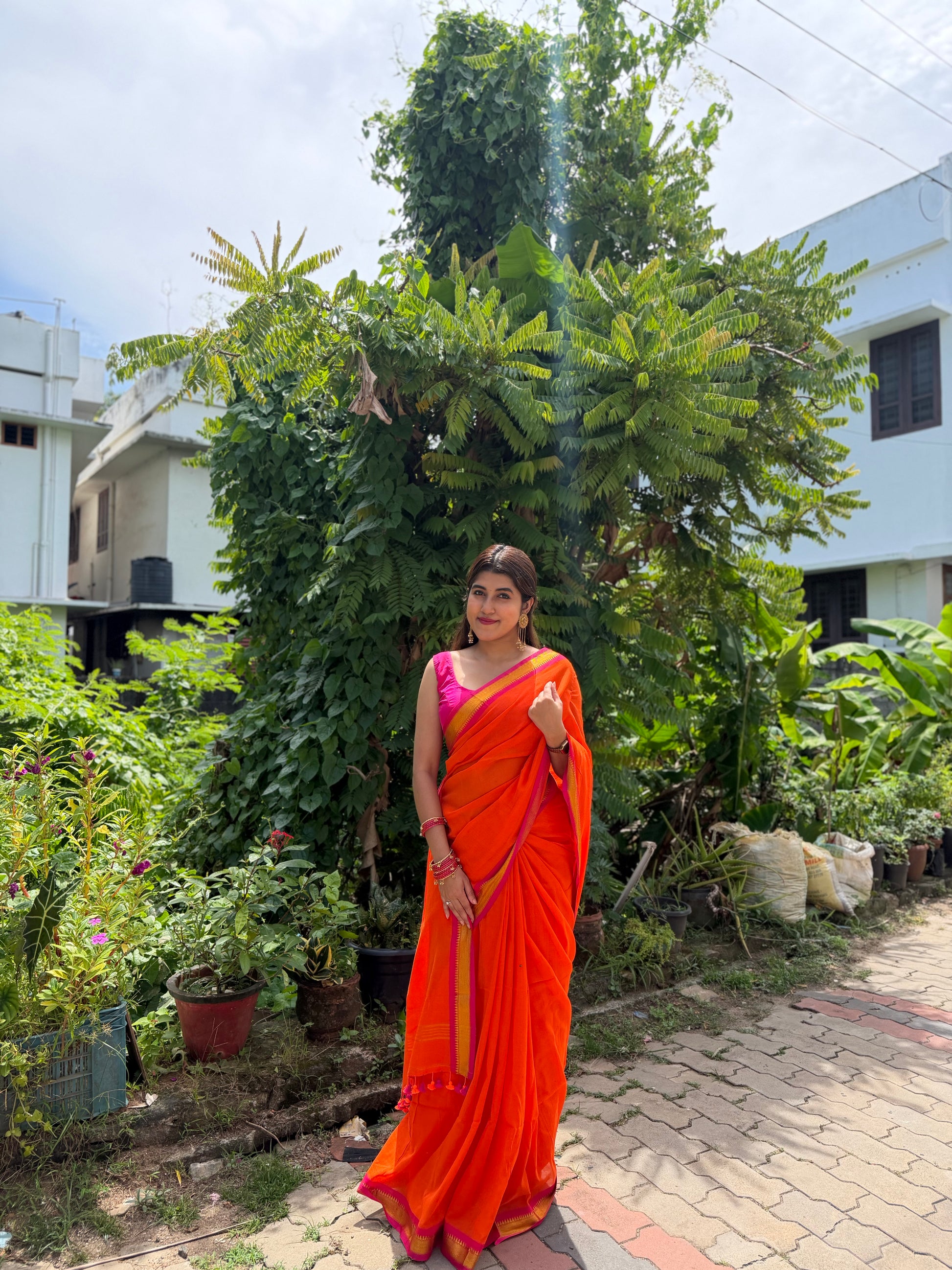 Niha Saree RG1003
