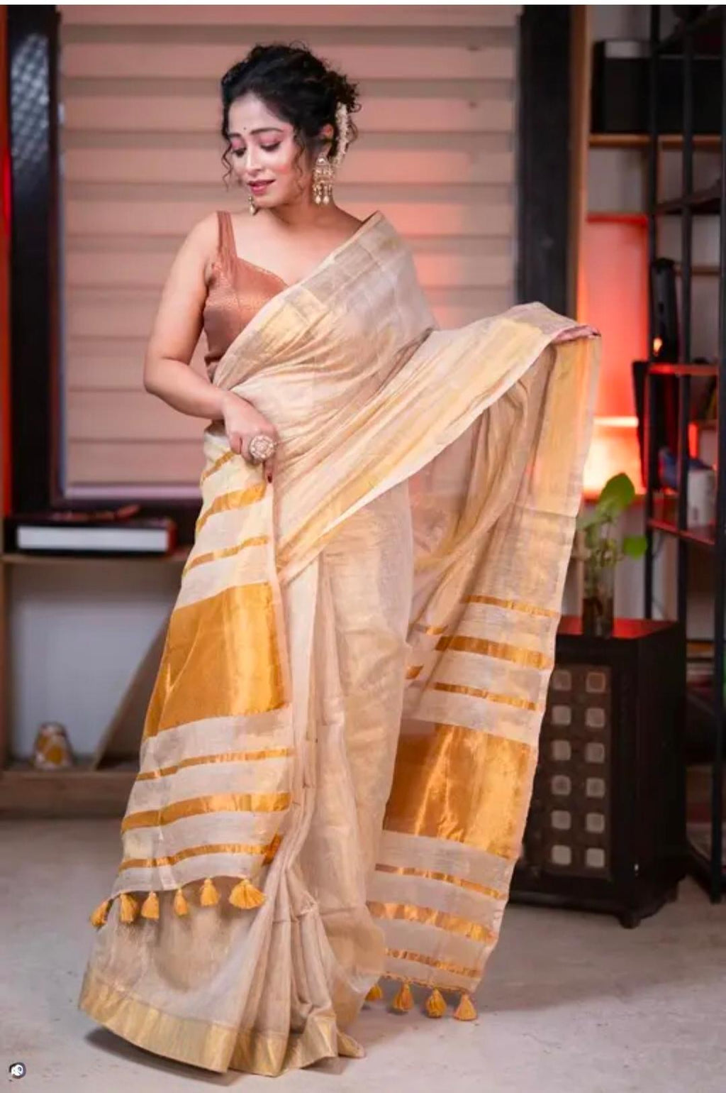 Kavya Mul Tissue Saree RG972