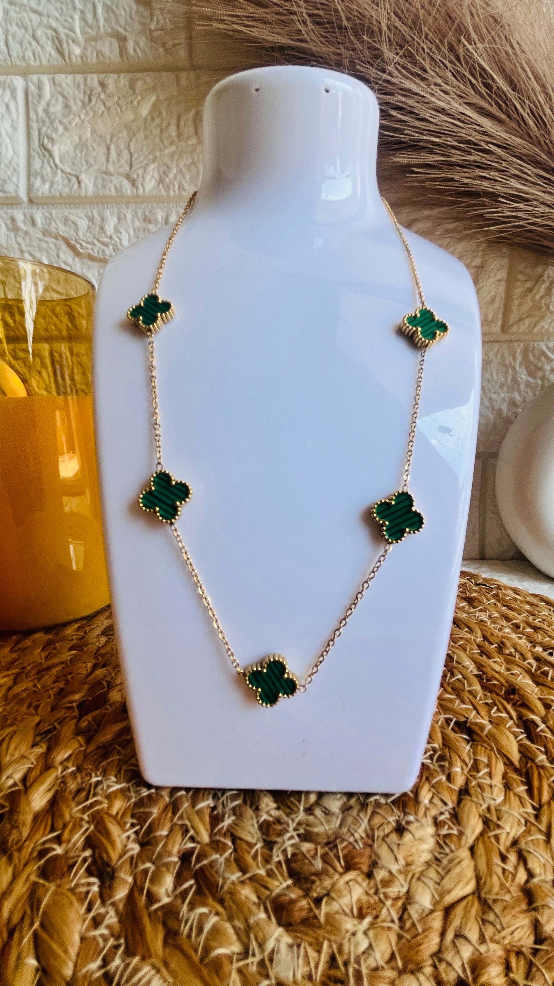 Gold replica. Anti tarnish necklace Green