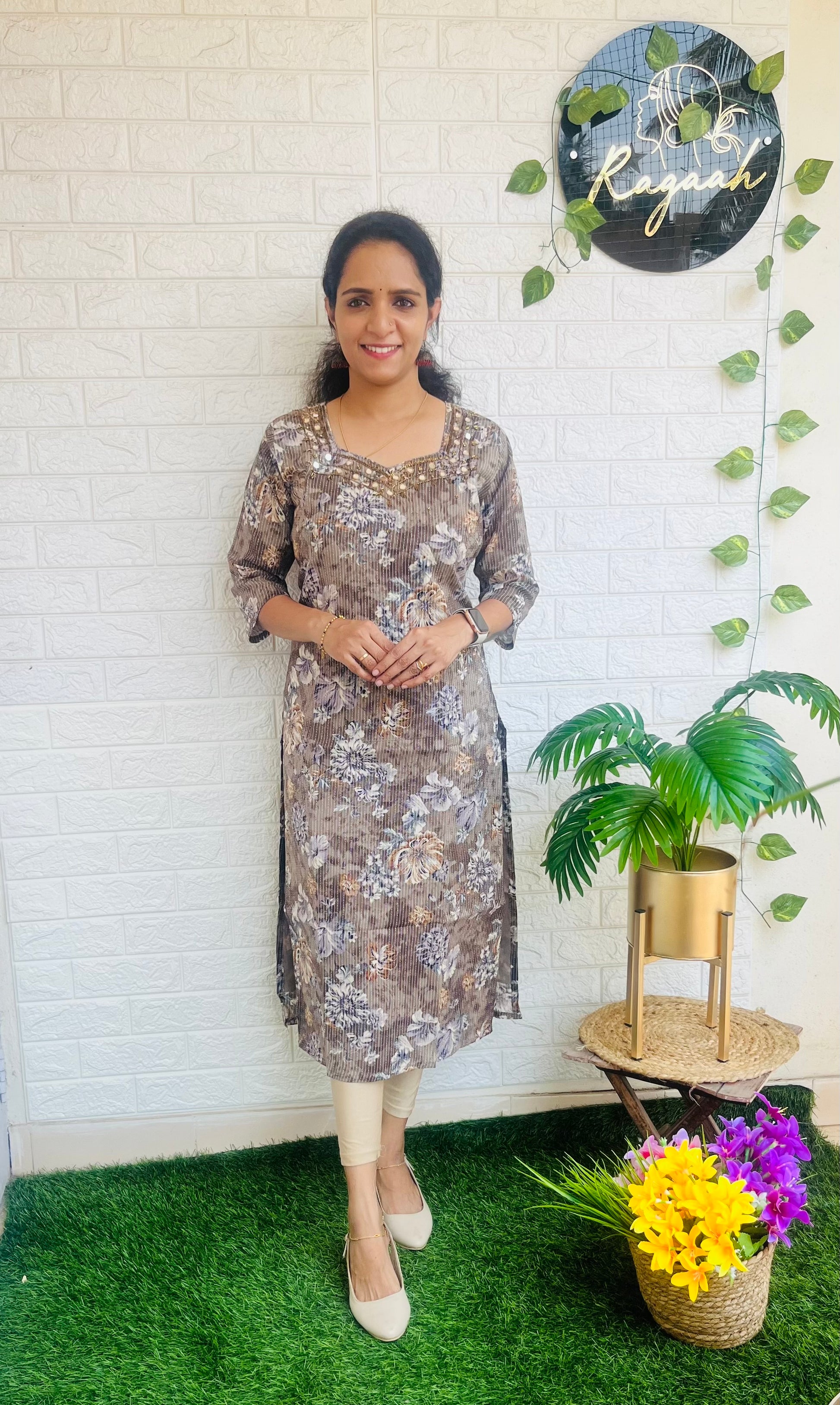 Kantha Cotton sweet heart neck slitted kurti