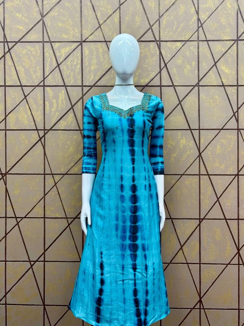 Vijithra Shibhori Aline Kurti RG742 Blue