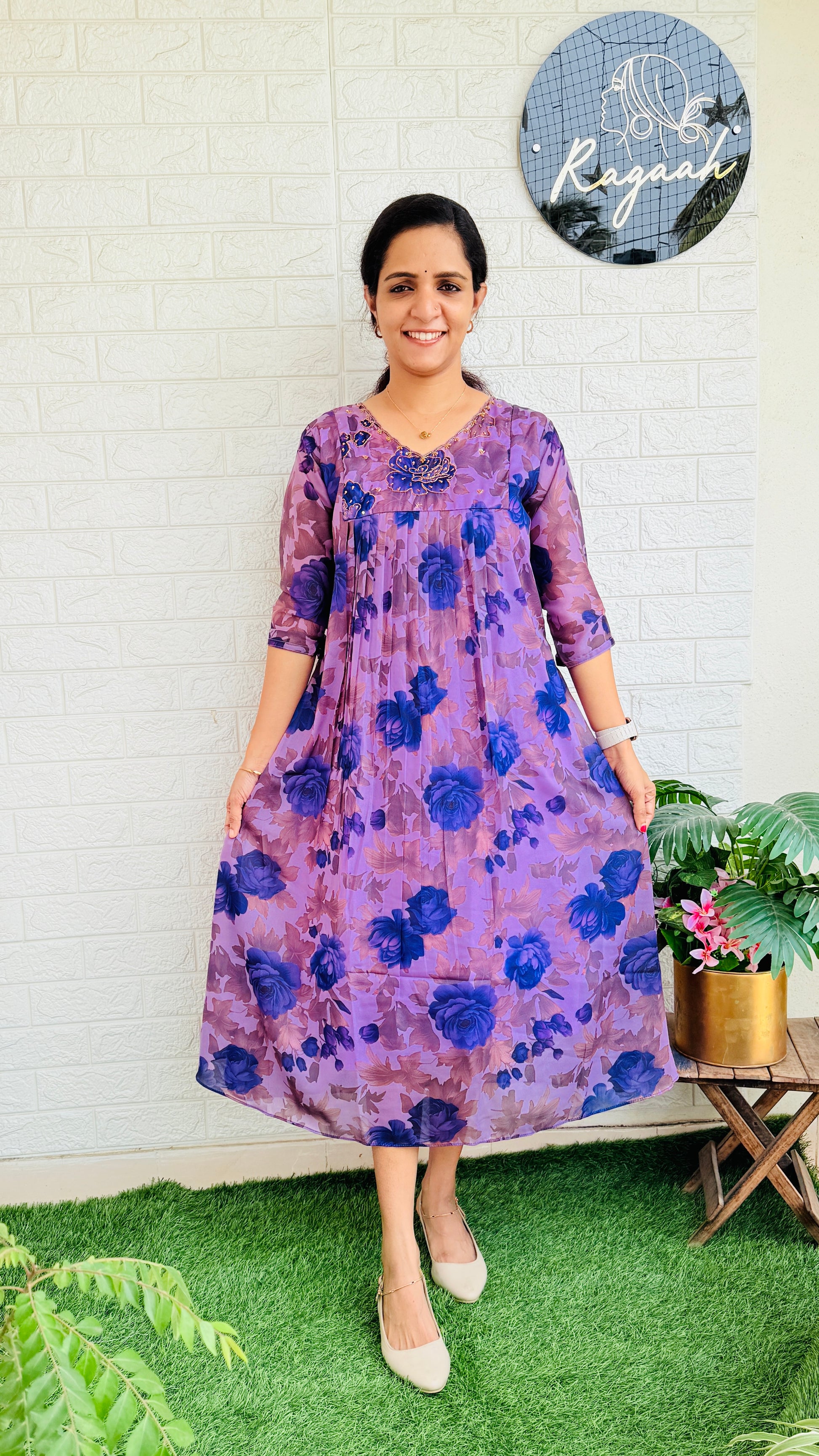 Georgette Handwork Aline Kurti RG768