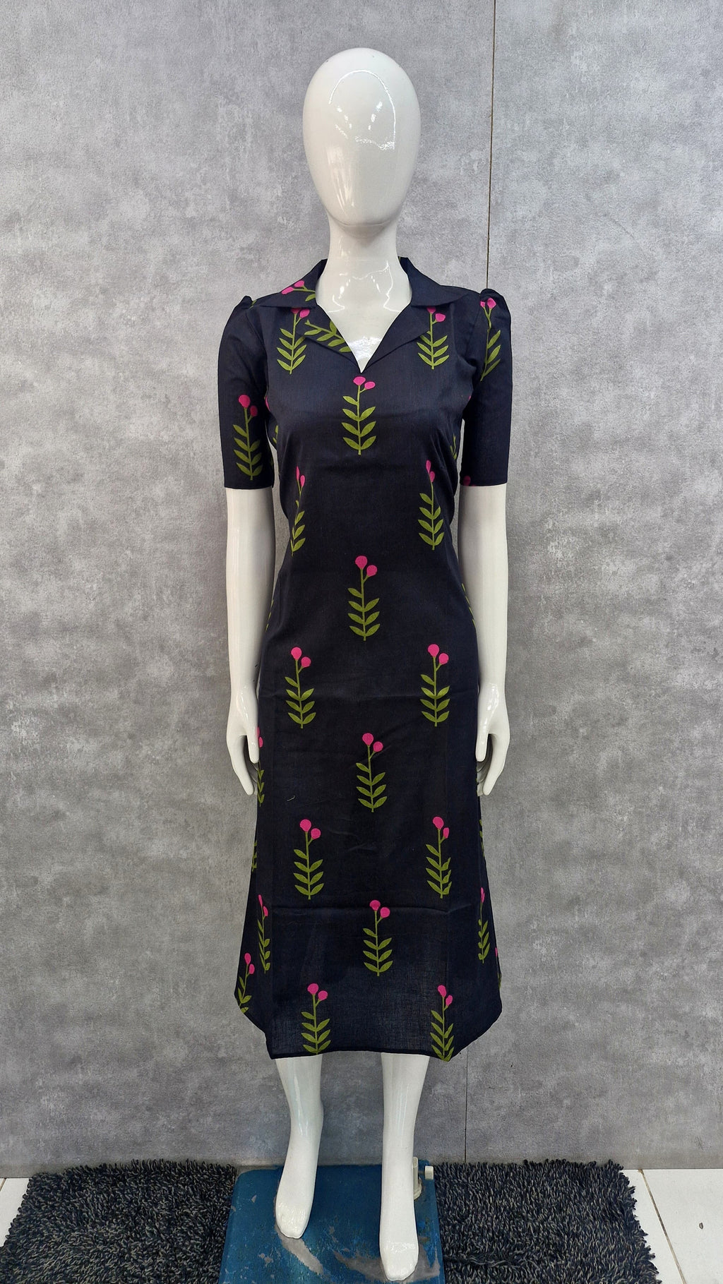 Black Blossom Aline Kurti RG1004