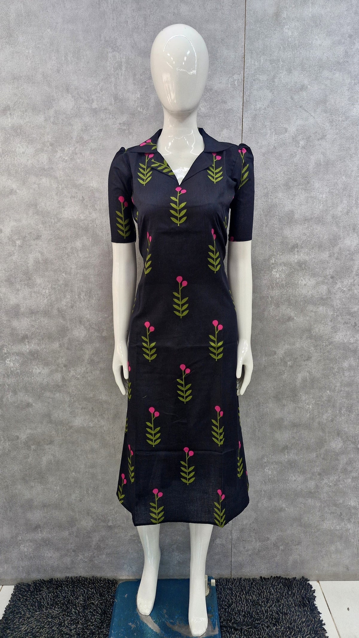 Black Blossom Aline Kurti RG1004