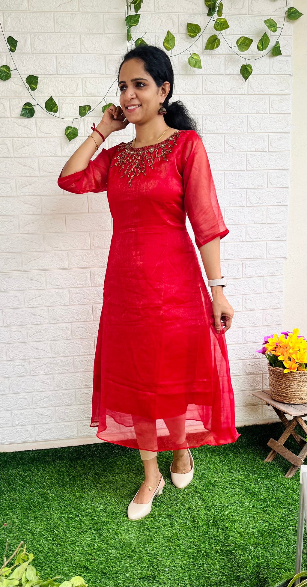 Tissue Georgette Heavy handwork alinekurti red