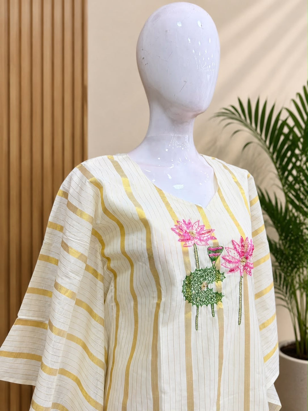 Malar Onam Special kaftan RG987