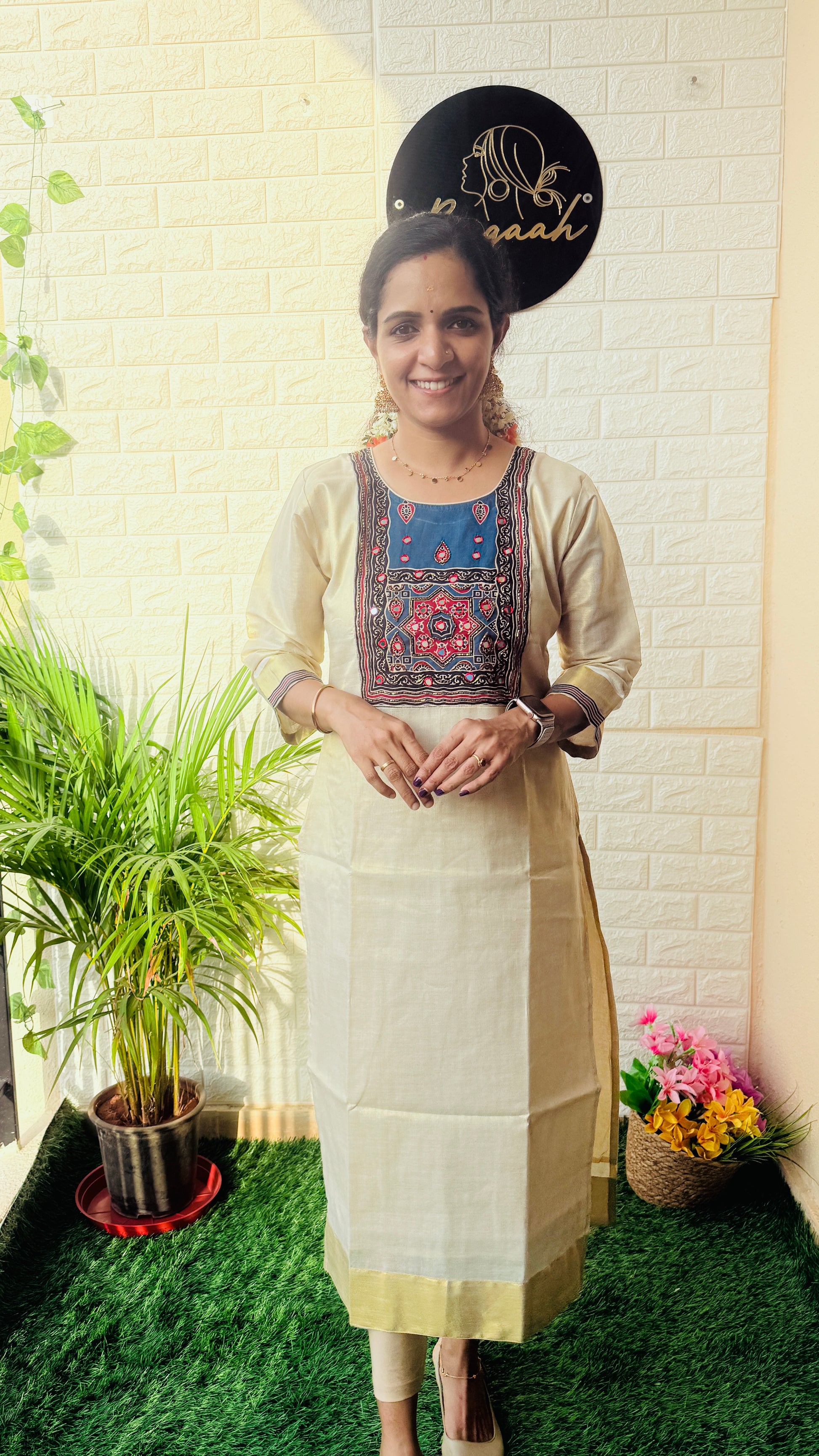 Ponpoo Kasavu Onam Special Kurtii RG971
