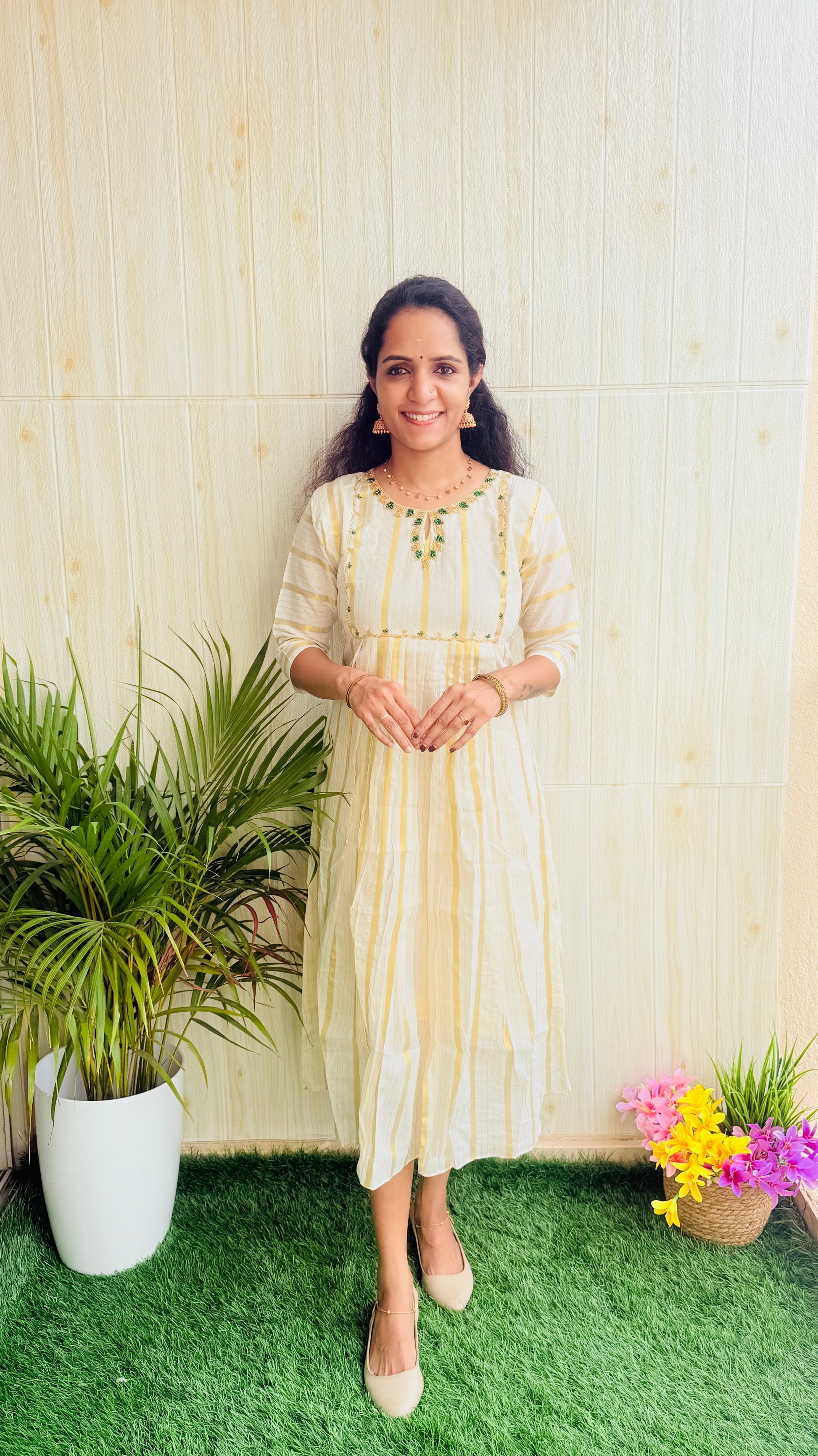Madhavi Onam Special Kurtii RG986