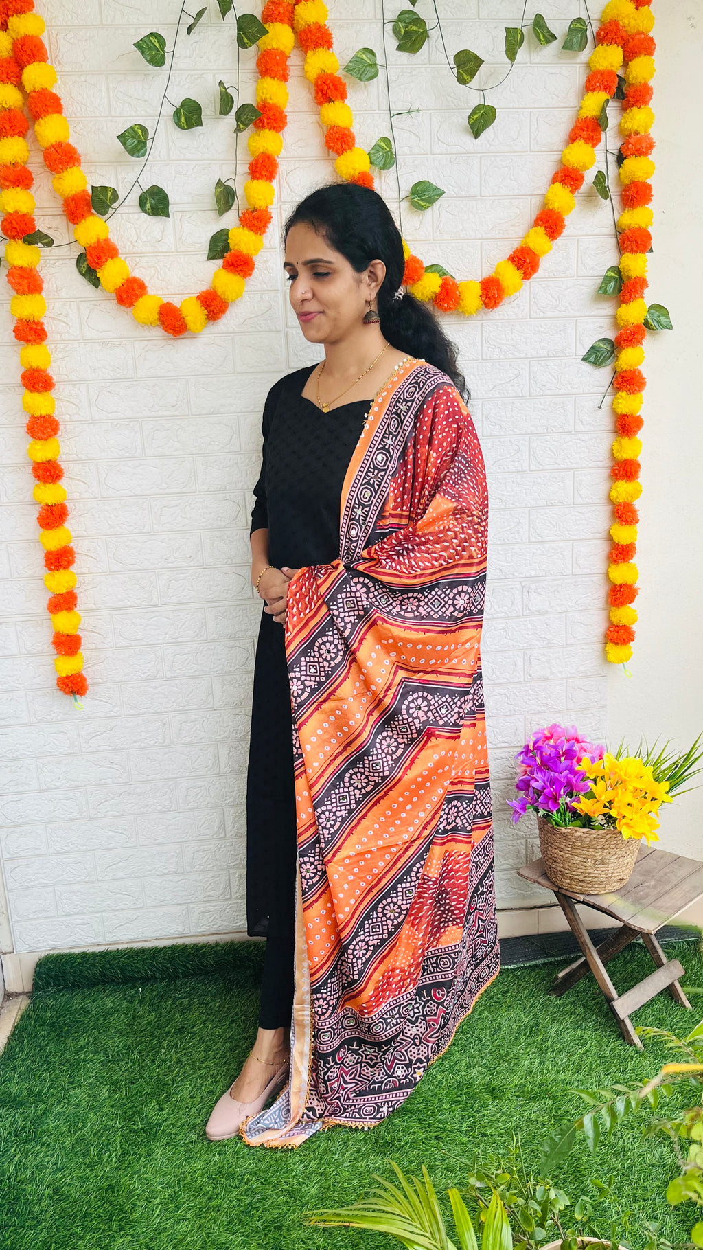 Black Kurti + Pakistani Dupatta