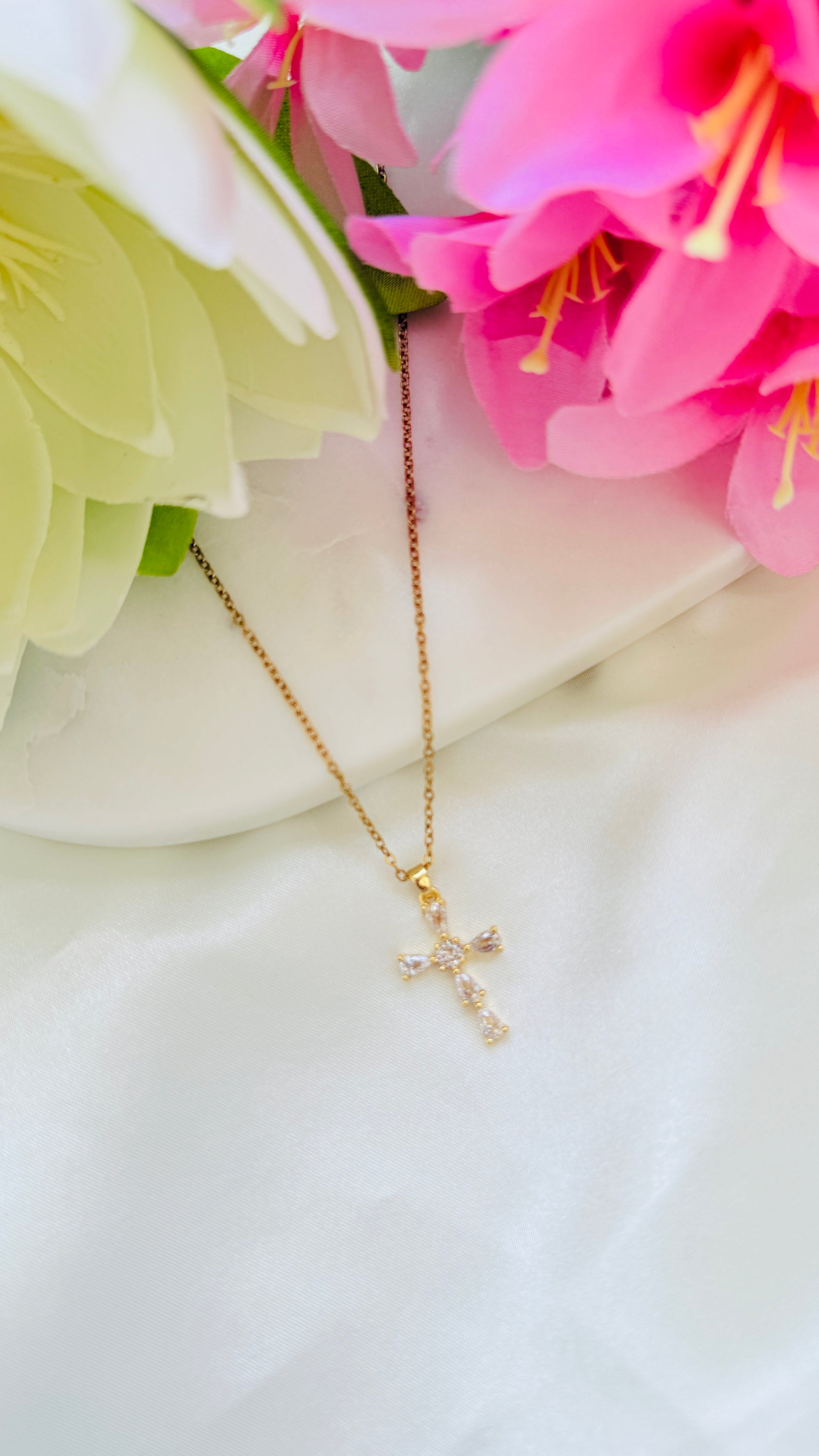 Holy Cross Anti tarnish stainless steel neck Chain RJ165