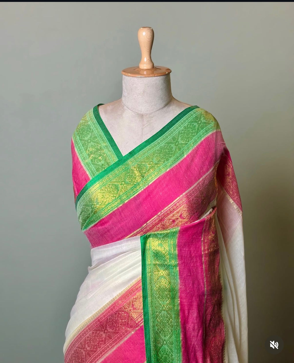 Swarna Kanchi Silk Border  Mul Cotton Sarees RG939