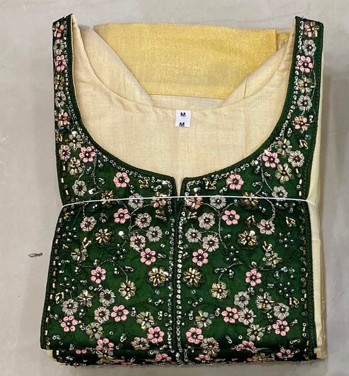 Mullapoo Onam Special Kurti RG975