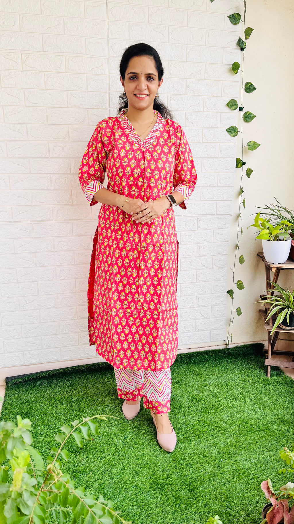 Cotton V Neck Kurta Pant Set RG341