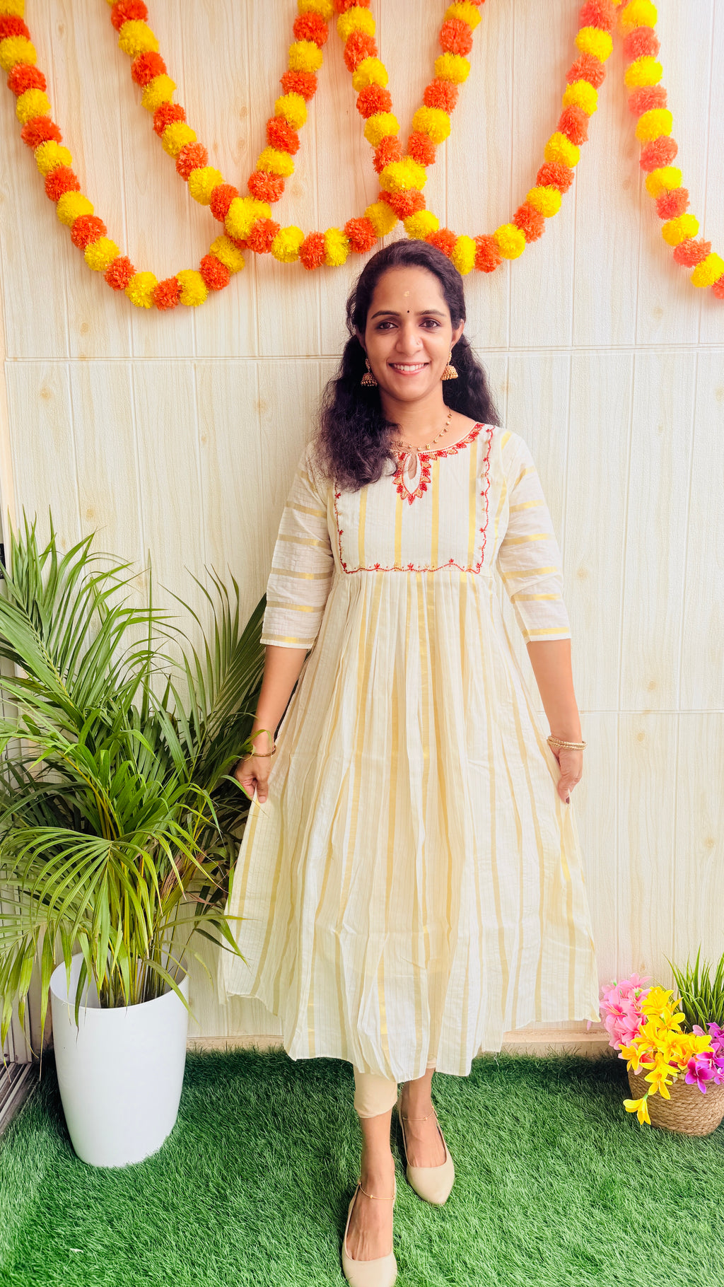 Madhavi Onam Special Kurtii RG986