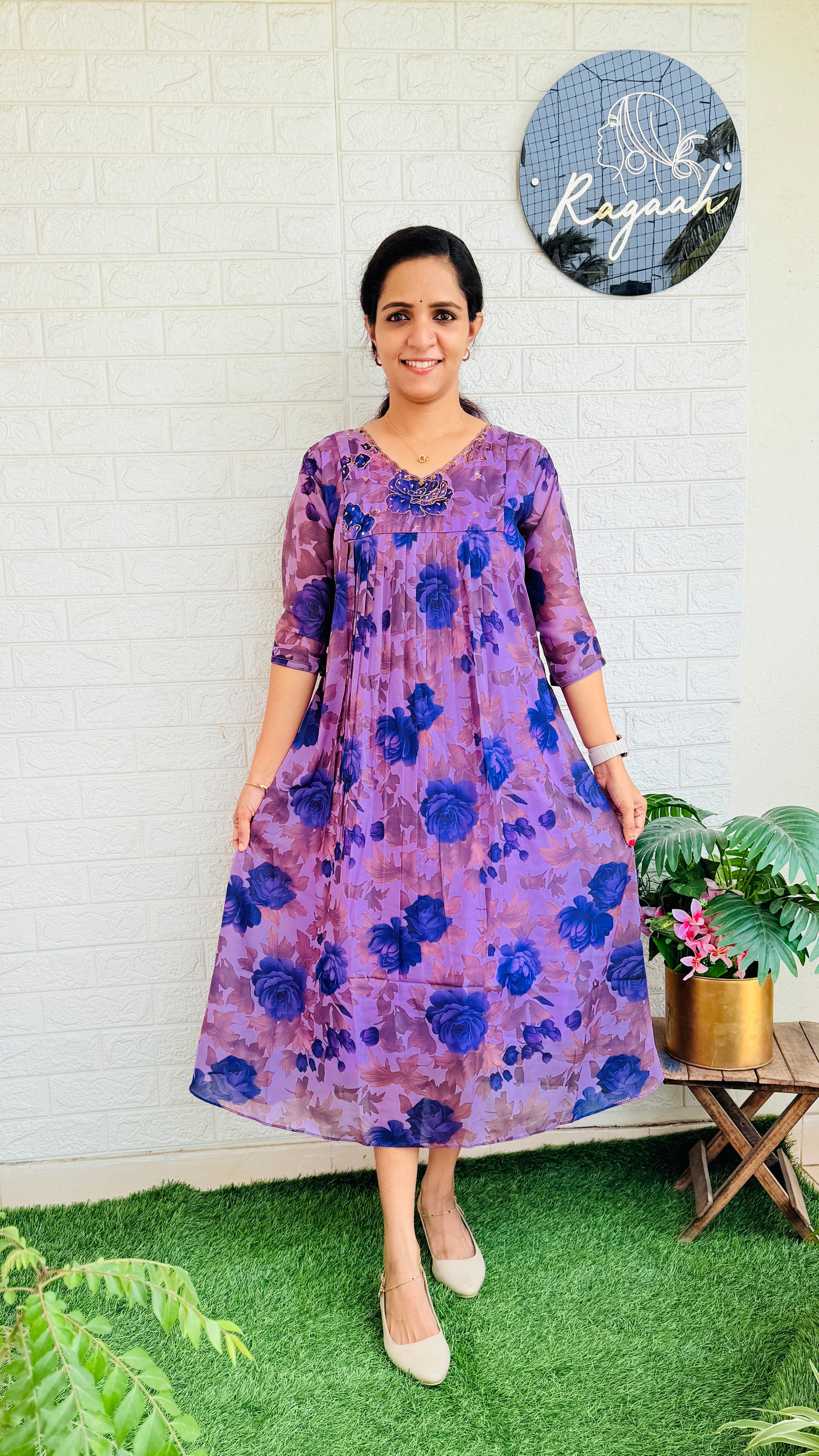Georgette Handwork Aline Kurti RG768