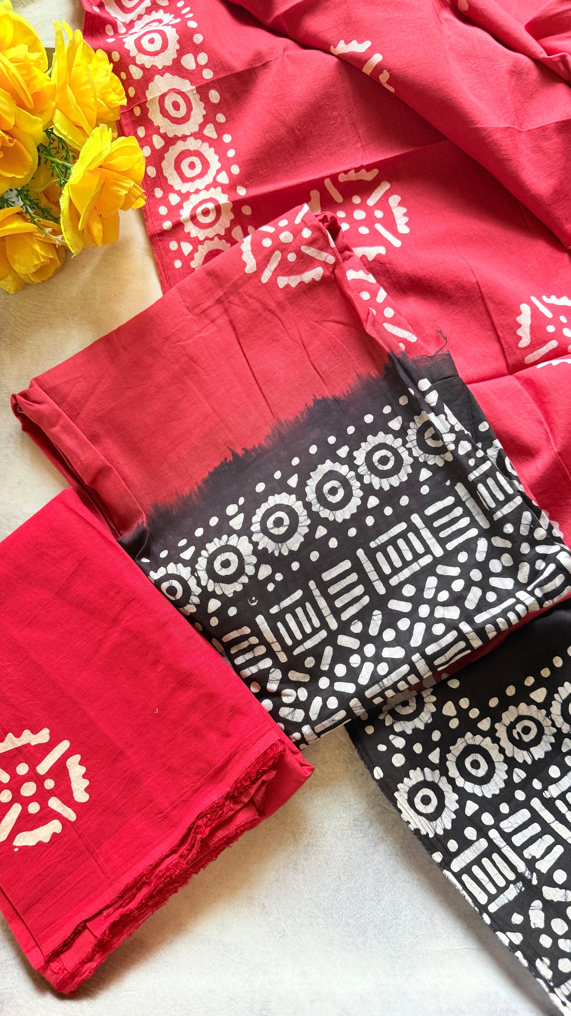 Mul Cotton Batik Unstiched 3ps set RG937