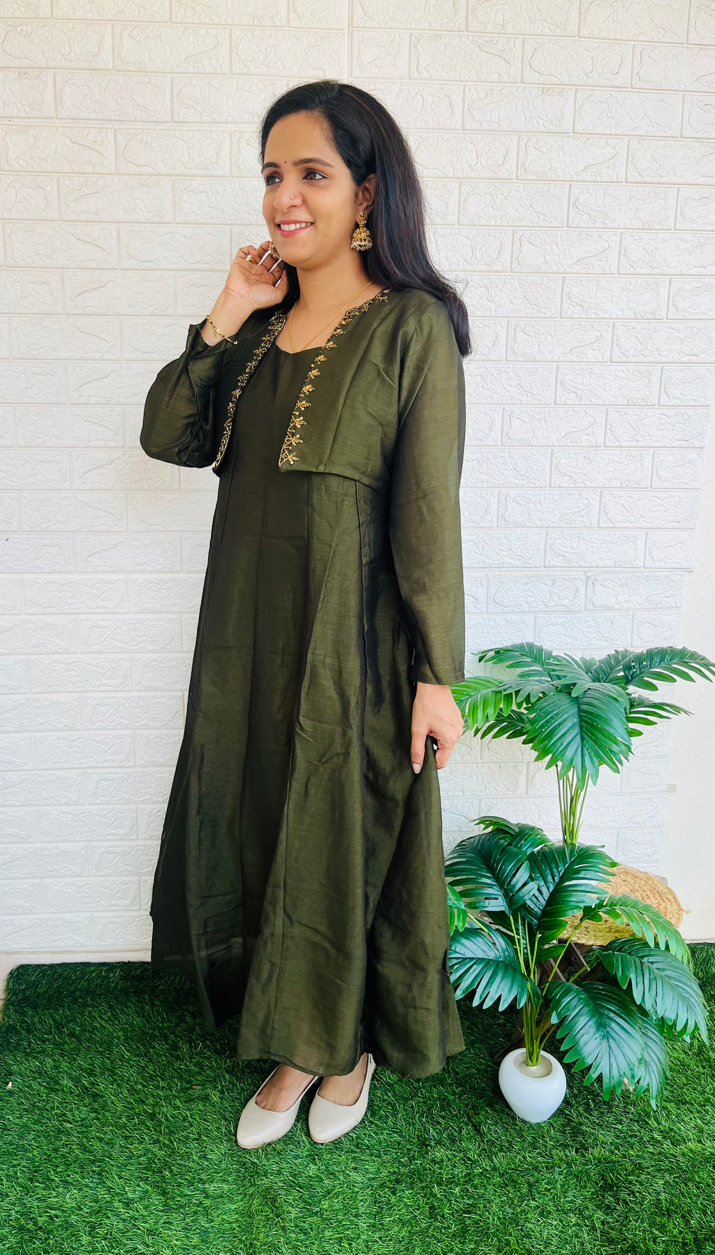 Removable jacket aline kurti with handwork Green RG521