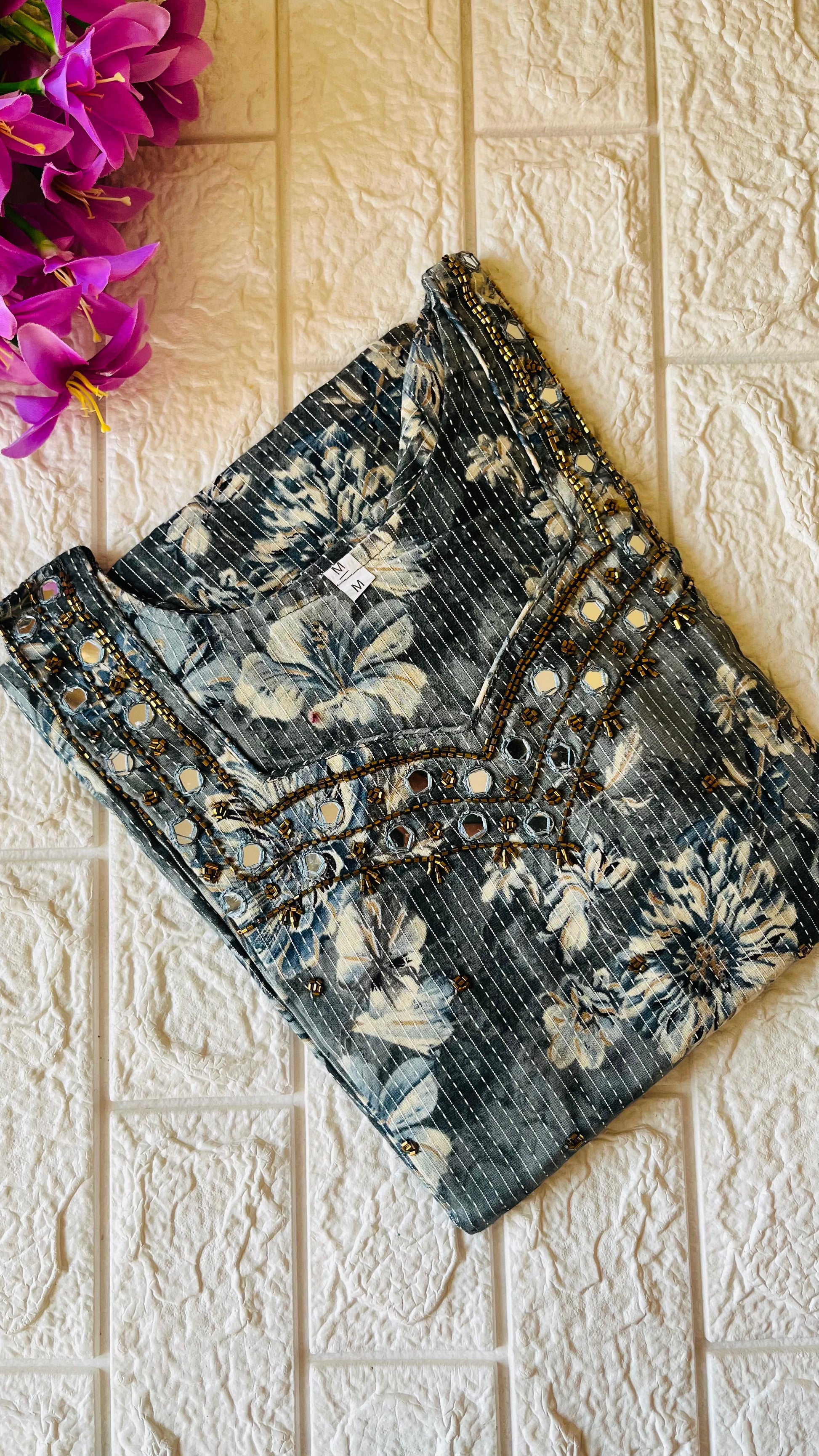 Kantha Cotton sweet heart neck slitted kurti