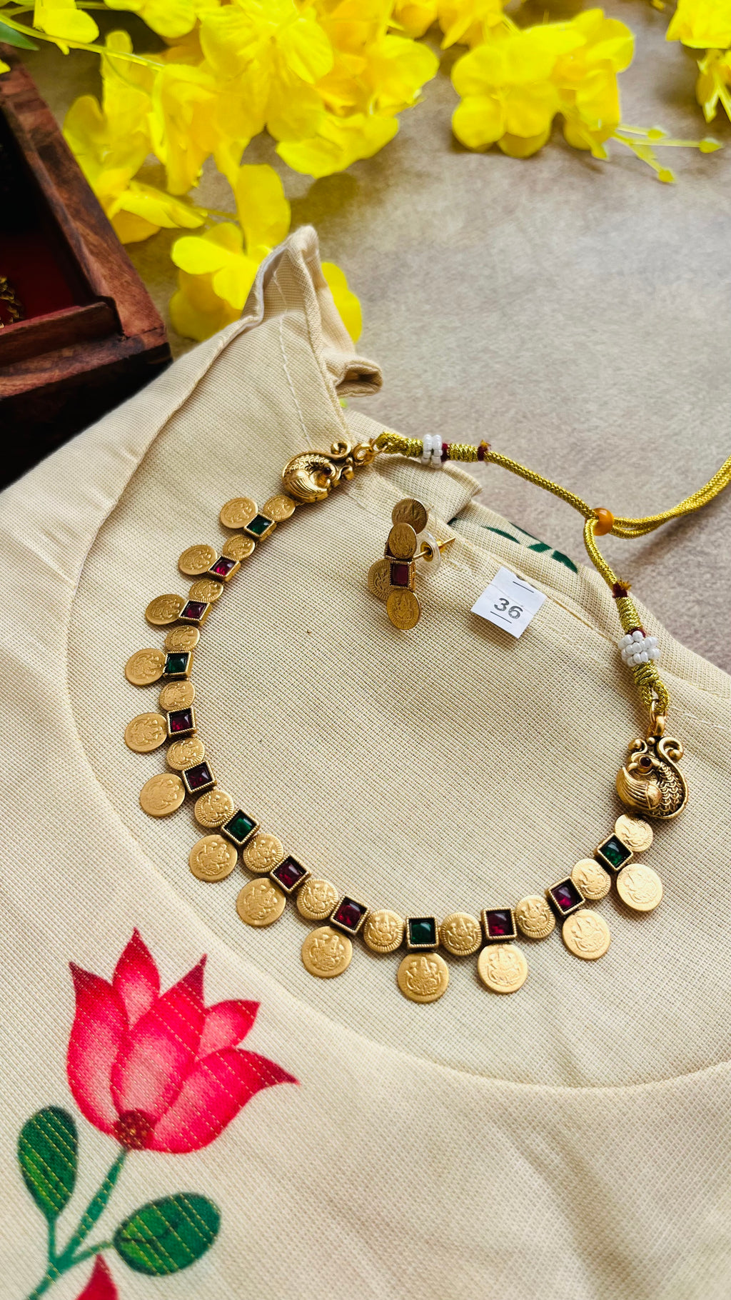 Small coin Neckpiece RJ33