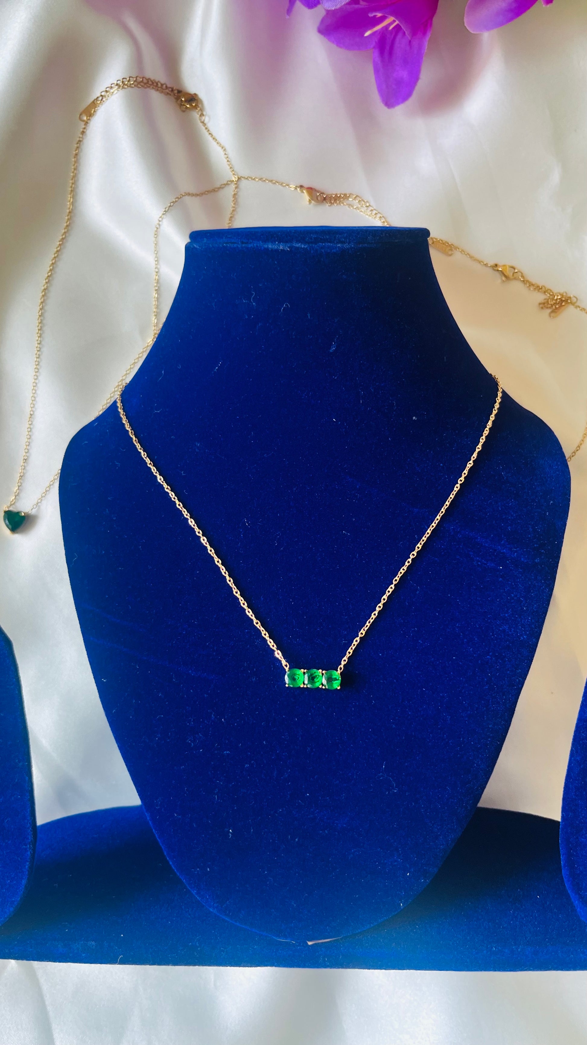 three stone Anti tarnish neckchain RJ51