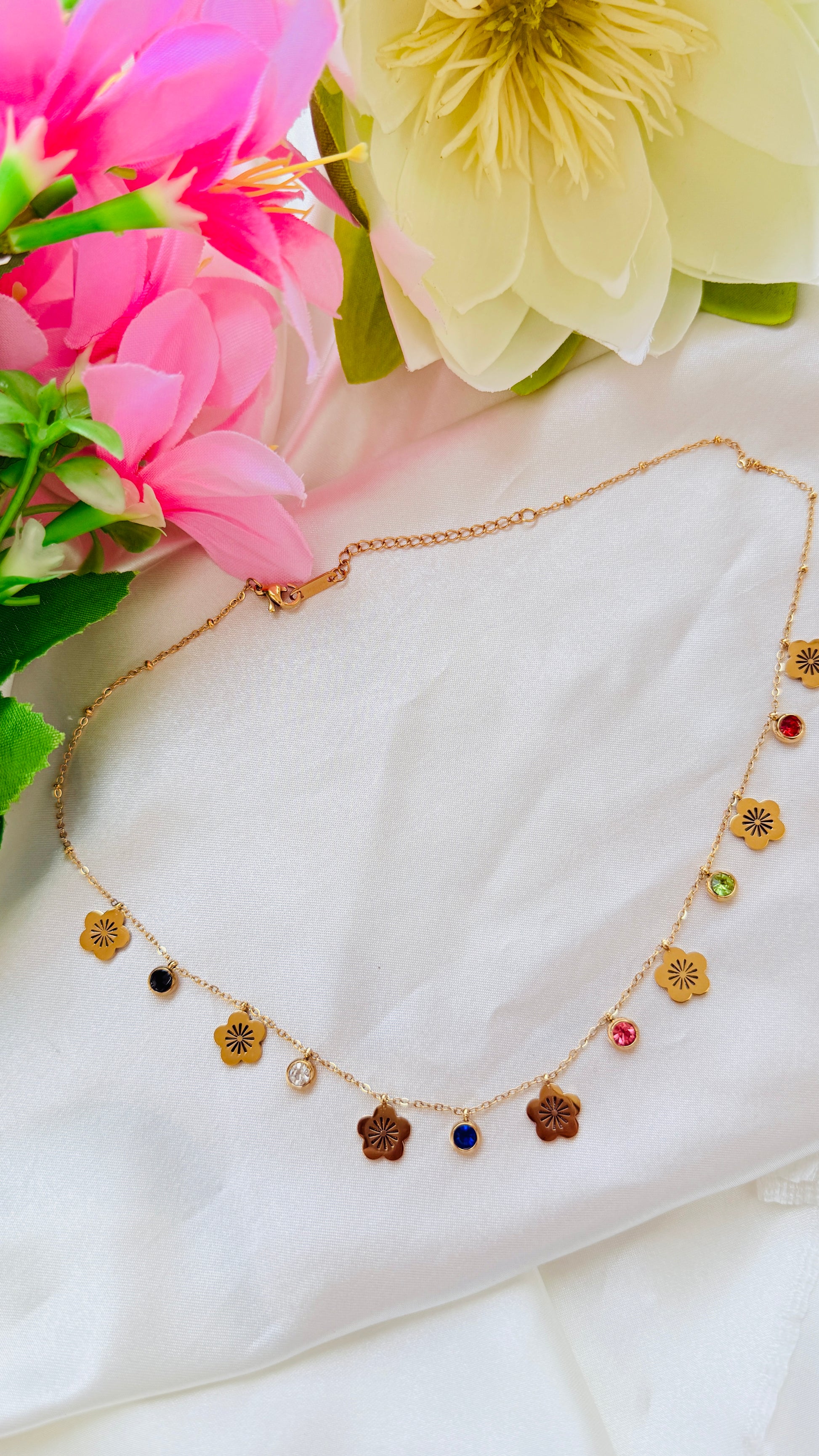 Blossom Charm Antitarnish Neckchain RJ191