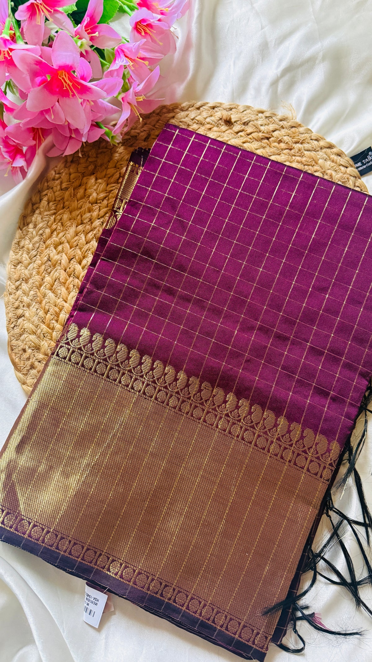 Trending Checked Soft Silk Saree RG1013