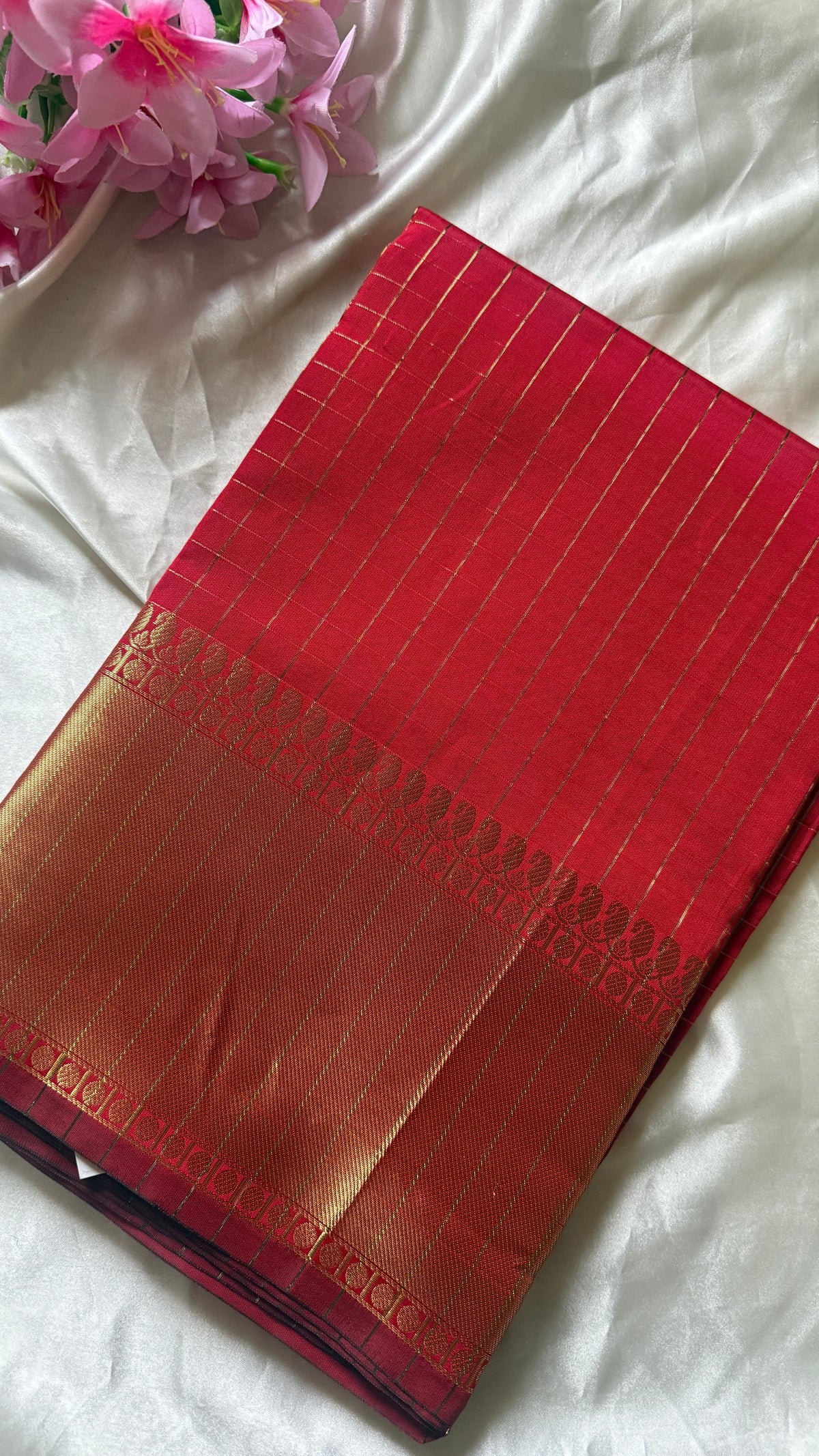 Trending Checked Soft Silk Saree RG1013