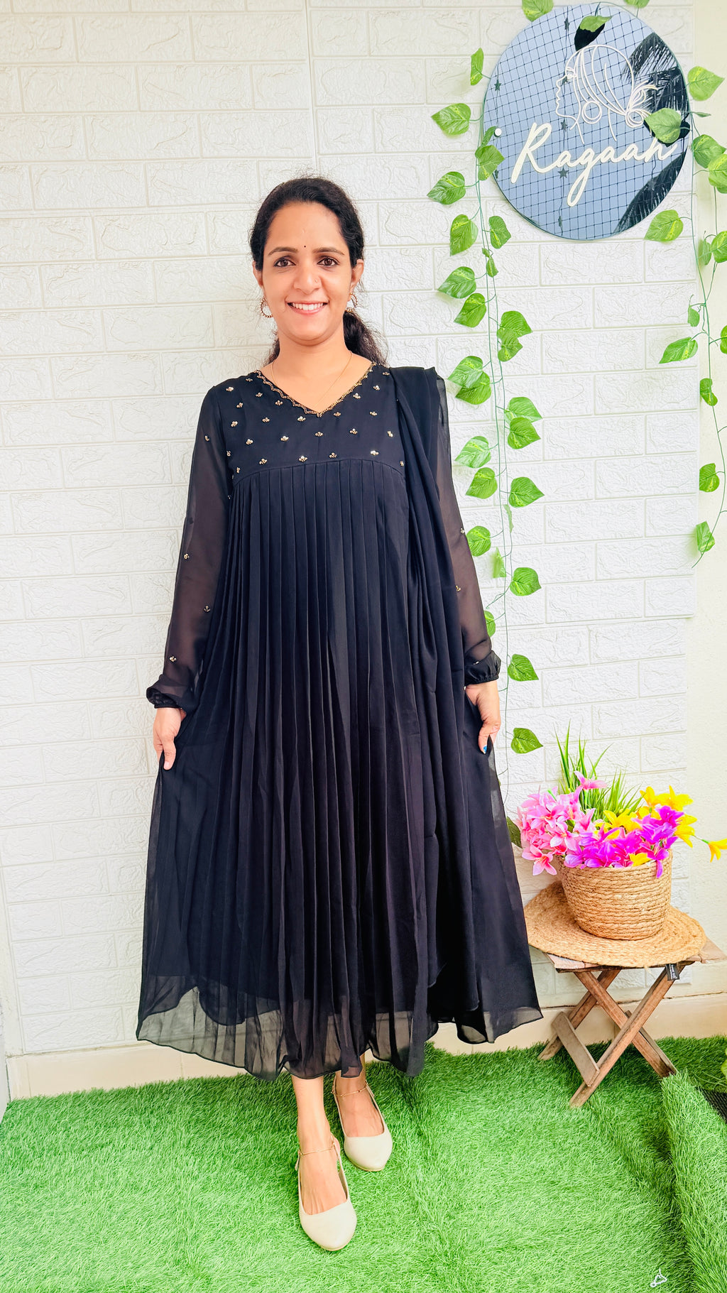 Georgette Full Sleeve Kurti + Dupatta RG876 Black