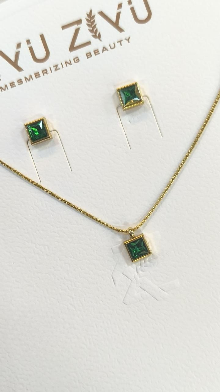 ✨ Emerald Glow Anti tarnish stainless steel neck Chain + Earring RJ97